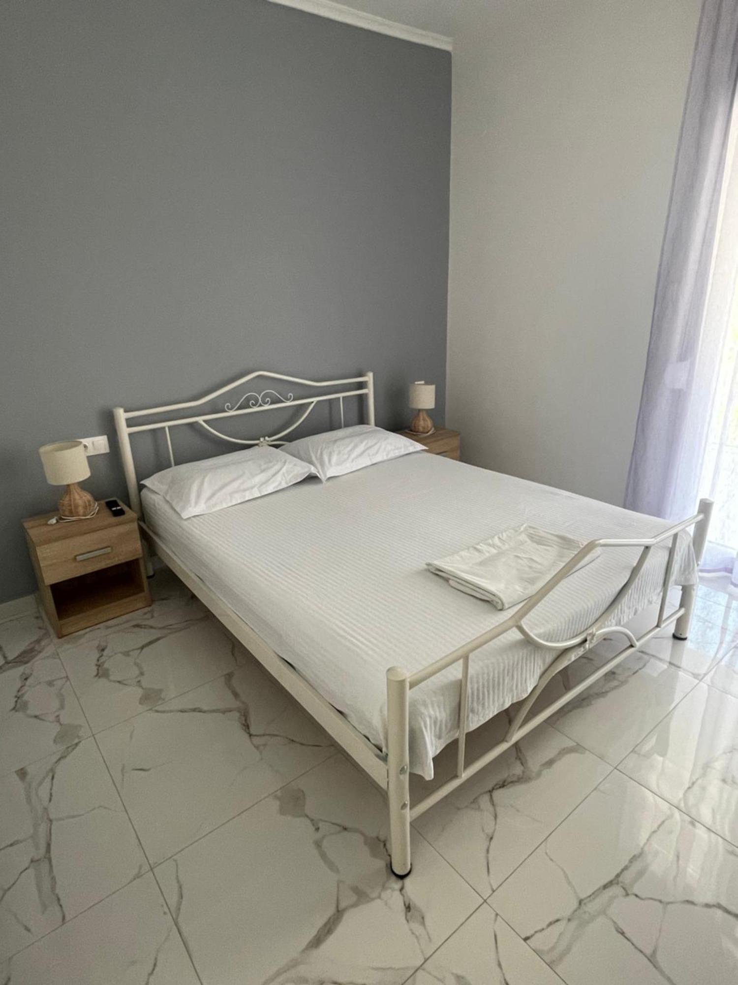 Antonis Apartment パラリア・ディオニショウ 部屋 写真